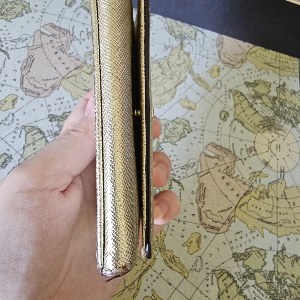Kate Spade ♠️ little golden wallet‎